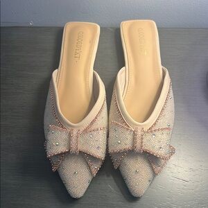 Elegant Women's Slip-On Shoes with Bow